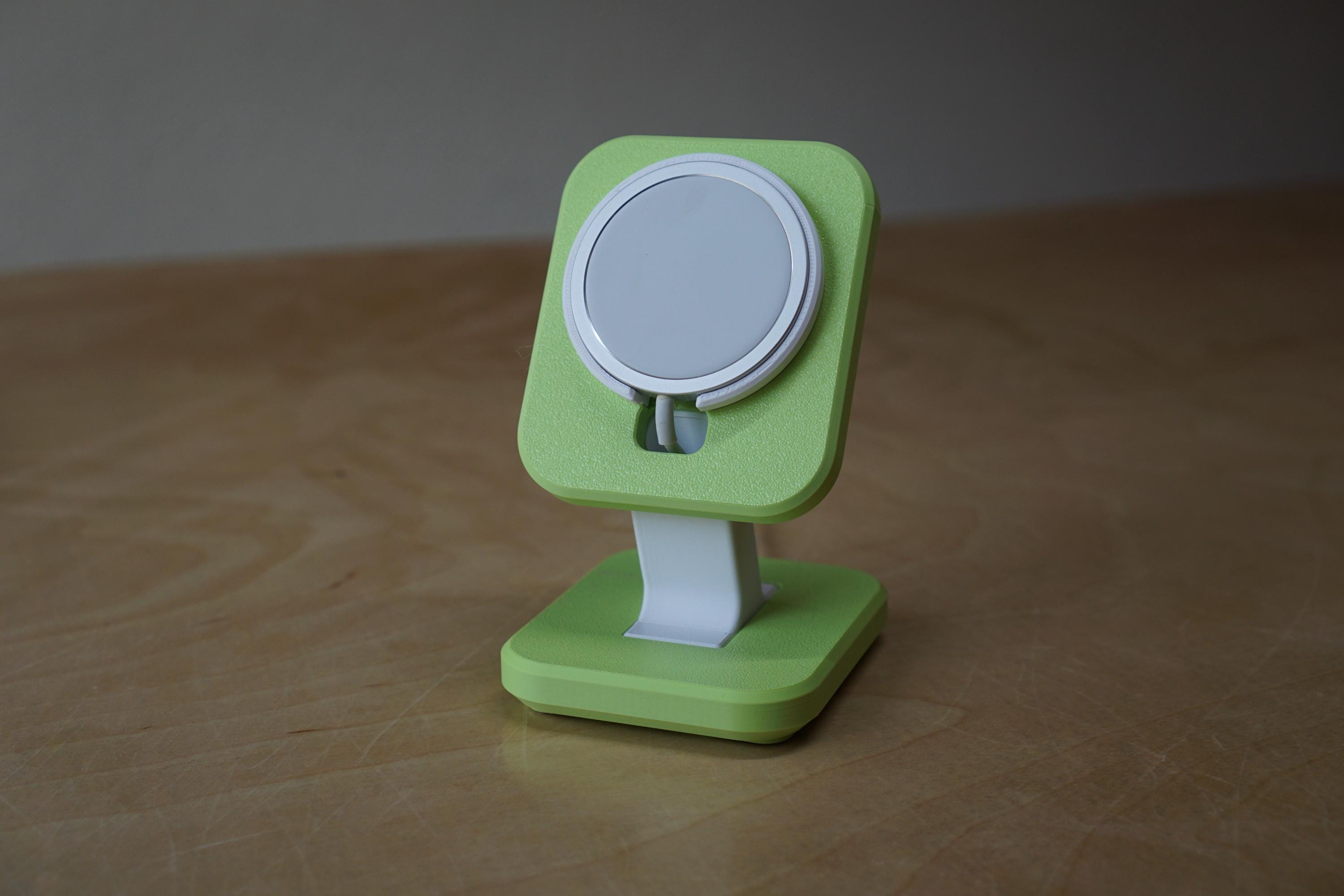 Charging Stand - MagSafe + Pixel Snap Compatible